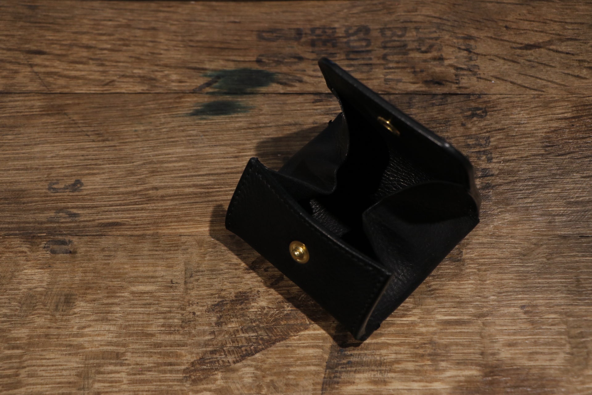 ITALIAN LEATHER COIN CASE